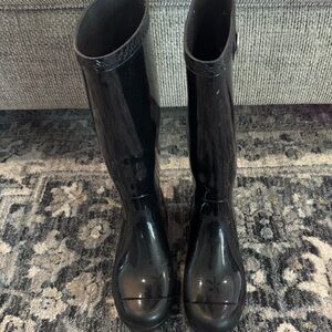 Ugg Rain Boots, size 7.